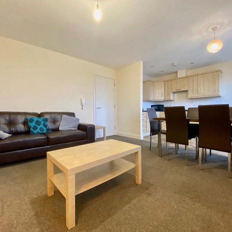 College Central, 4 College Avenue, Belfast, BT1 6BD - Photo 1