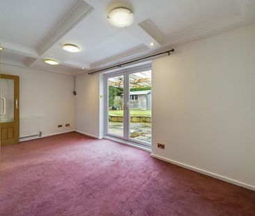 Denham Close, Woodmancote - Photo 1