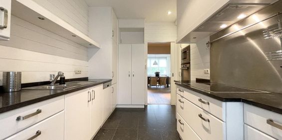 Appartement te huur in Sint-Pieters-Woluwe voor € 1.700 met 1 slaapkamer - Foto 3