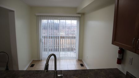 For Lease - 56 Delport Close, Brampton, Ontario - Photo 2
