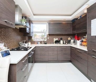 2 Bed Flat, St. Kildas Road, HA1 - Photo 2