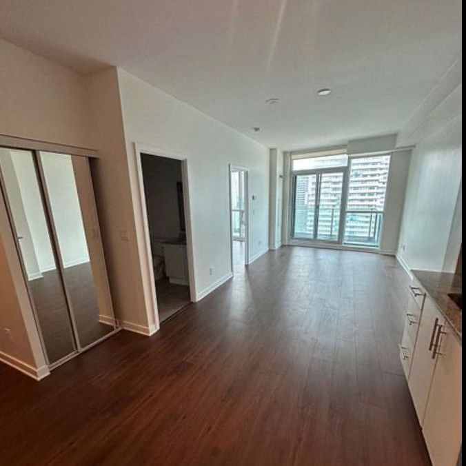 For Lease - 33 Bay Street Unit# 3013, Toronto, Ontario - Photo 1