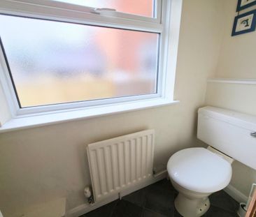 2 bedroom house to rent - Photo 1