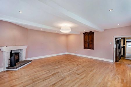 4 bedroom detached house to rent - Photo 3