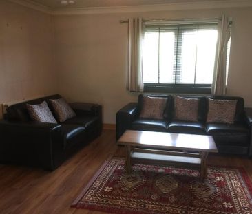 1 bedroom property with land to rent - Photo 5