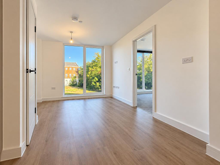 1 bedroom flat to rent - Photo 3