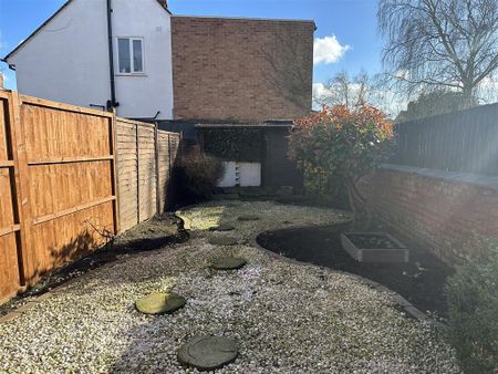 2 bedroom terraced house to rent - Photo 5