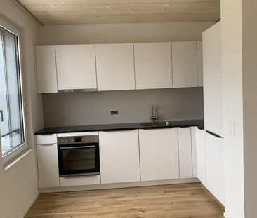 Helle 4.5-Zimmerwohnung an zentraler Lage wenige Schritte zum Bahnhof - Photo 2