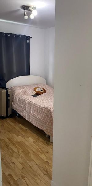 4 ET DEMI DISPONIBLE IMMÉDIATEMENT - Photo 1