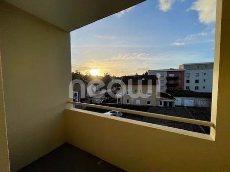 Location Appartement 4 pièces 66m² VILLEFRANCHE SUR SAONE 69400 - Photo 4