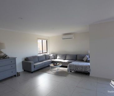 Waterfront house for rent - Photo 2