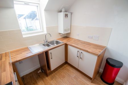 MODERN APARTMENT Avon Close BH8 - Photo 5