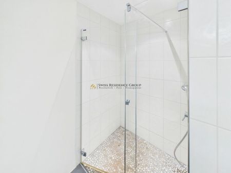 Modern and bright apartment with large balcony - living close to nature in Opfikon - Photo 2