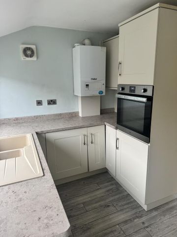 3 bedroom terraced house to rent - Photo 5