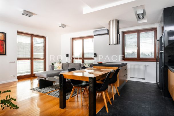 Elegancki apartament z tarasem w zielonej okolicy - Фото 1