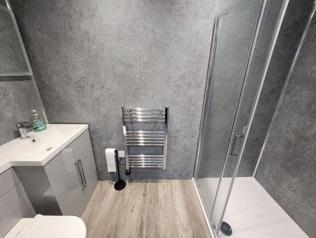 Bridgnorth Road, Wollaston, Stourbridge, DY8 3NY - Photo 3