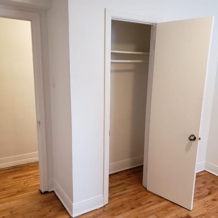 🏡 À LOUER – 3 ½ (demi sous-sol) – Quartier calme et paisible - Photo 4