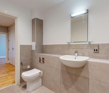 Eastcote Avenue, Sudbury Hill, UB6 - Photo 6