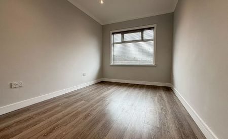 Warwick Road, Scunthorpe - Photo 2