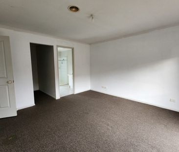 Lovely spacious home ! - Photo 1