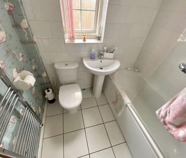 2 bedroom terraced house to rent - Photo 2