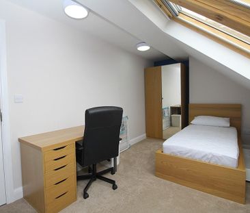 1 bedroom in a house share to rent - Photo 6