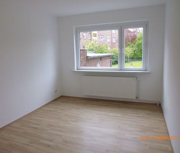 + Renovierte Hochparterre-Wohnung nahe Gymnasium am Mühlenweg + - Foto 1