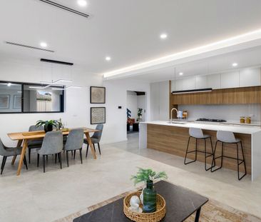 Luxury Family Living Opposite West Lakes Golf Club – Fully Renovated Stunning Views Please apply through tenantoptions.com.au. - Photo 5