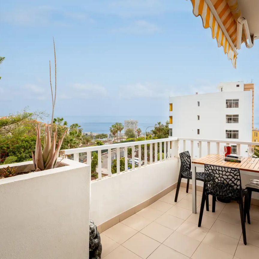 Apartamento de alquiler en Avenida Ámsterdam, Los Cristianos - Foto 1