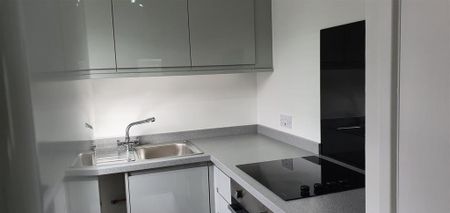 Studio to rent - Photo 4