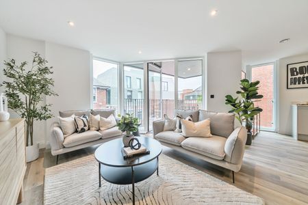 Flat to rent - Tweedy Road, Bromley, BR1 - Photo 5
