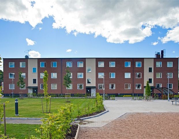 Skjutbanegatan 33 - Foto 1