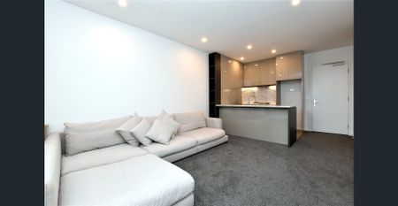SPACIOUS ONE BEDROOM APARTMENT LOCATED IN HEART OF SOUTHBANK - Photo 5