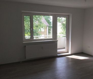 Familienfreundliche 4-Zimmer-Wohnung mit Balkon - Foto 2