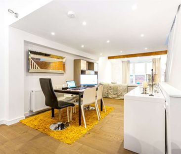 A fantastic, newly built 3 bedroom modern house in Wimbledon. - Photo 6