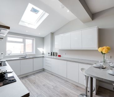 Lyndhurst Road Room 1 - Photo 3