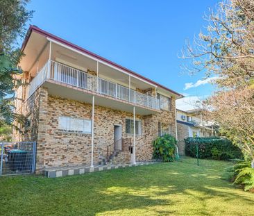 Spacious dual level with sweeping valley views in peaceful cul-de-sac - Photo 6