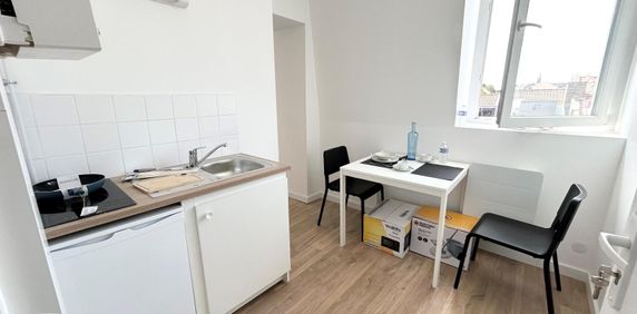 Location Appartement 2 pièces 18m² VALENCIENNES 59300 - Photo 2