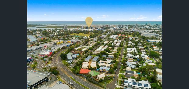 Furnished Townhouse in the Heart of Maroochydore - Rent Will Be $620 Per Week until December 2025 - Photo 1