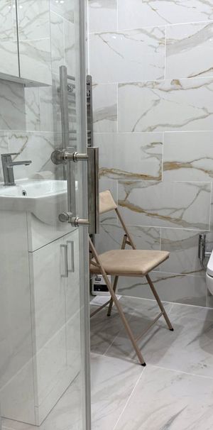 Lower Court Road, Epsom, Surrey, KT19 8SW - Photo 1