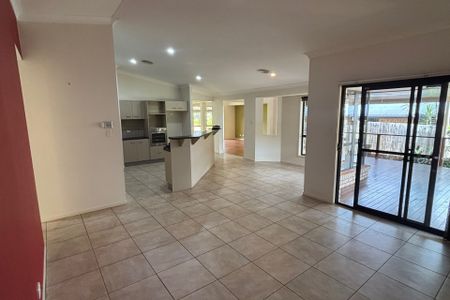 2477, Toowoomba - Photo 3