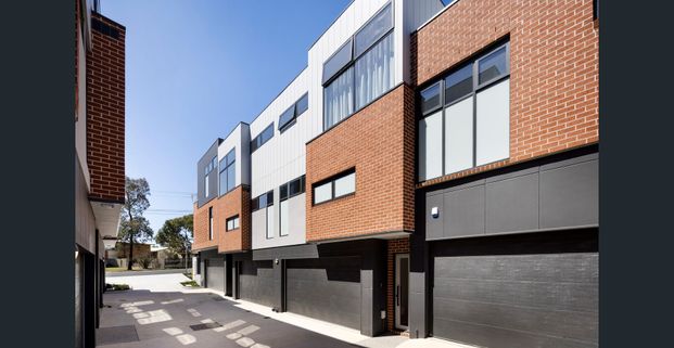 Luxury Townhome - Photo 1