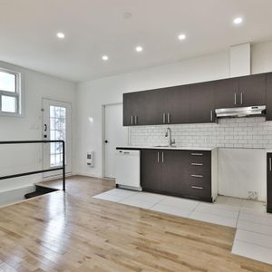 2 CH - 1 SDB - Montréal - $1,899 /mo - Photo 2
