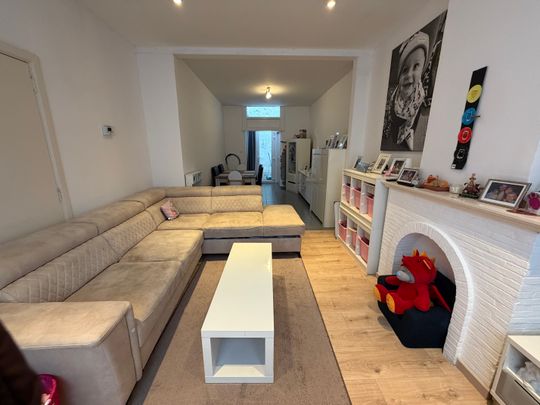 Huis met 4 slaapkamers - Photo 1