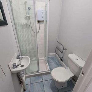 Studio Flat - Uttoxeter New Road, DE22 - Photo 3