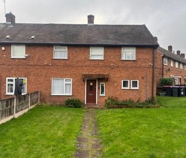 3 bedroom semi-detached house to rent - Photo 2