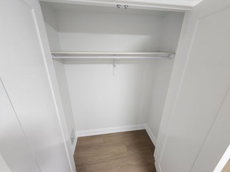 For Lease - 268 Bonnieglen Boulevard, Caledon, Ontario - Photo 2