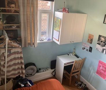 Room in a Shared Flat, Stanstead Road, SE23 - Photo 4