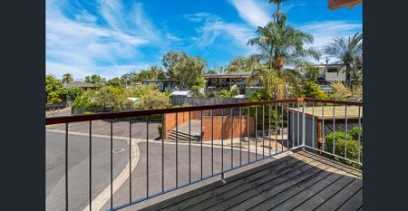 Cosy townhouse in a superb location - Photo 3