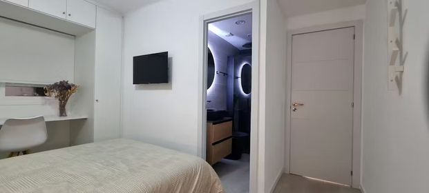 Calle Ramírez de Madrid, Málaga, Andalusia 29013 - Photo 1